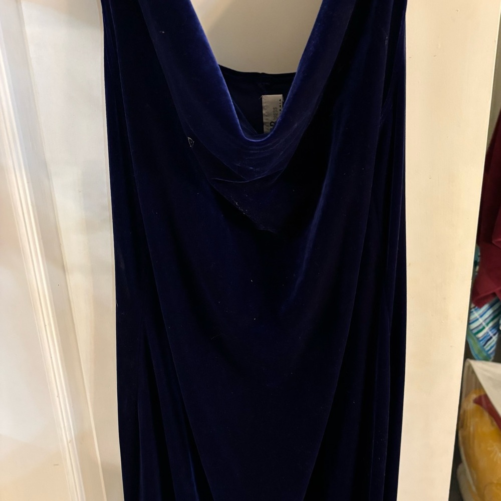 Elegant Deep Blue Velvet Dress